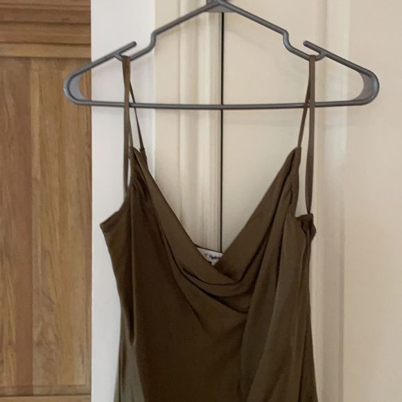 Nwot frame medium green cowl slip dress 2021 - Picture 4 of 9